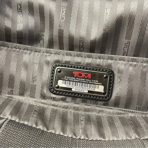 Tumi ballistic nylon boarding case - Picture 7 of 8